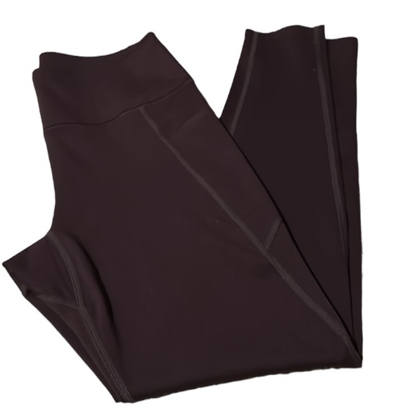 Uniqlo Pants - 🌺 UniQlo Purple Eggplant Leggings with Side Pockets Women’s Size Small